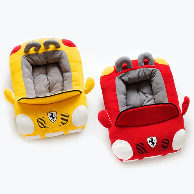 Cama con Forma de Auto para Perros y Gatos — Pequeños y Medianos