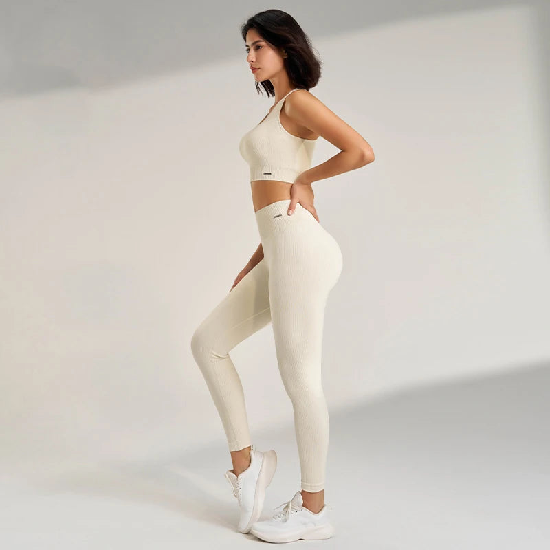 Conjunto Deportivo Mujer 2 Piezas — Top y Leggins de Yoga